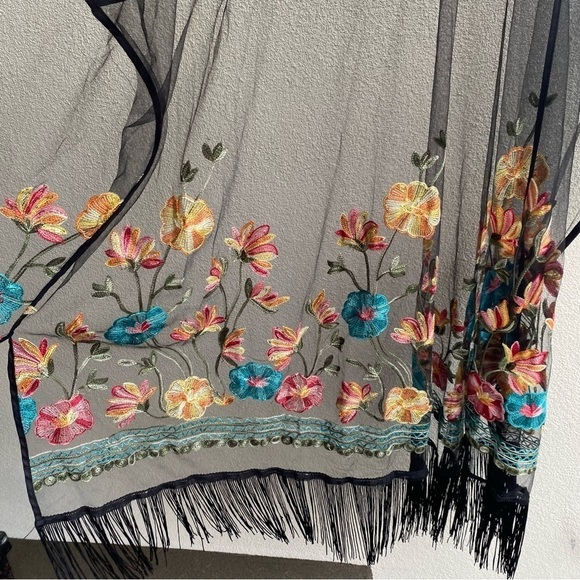 Haute Hippie Black Mesh sheer Floral Embroidered Fringe Boho Festival Poncho - Picture 2 of 7
